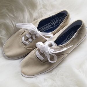 Size 7 Keds